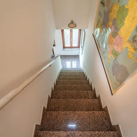 Guesthost - Visogliano Roomy W Terrace Near The Station * Sistiana