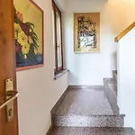 Guesthost - Visogliano Roomy W Terrace Near The Station شقة *