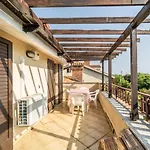 Guesthost - Visogliano Roomy W Terrace Near The Station *