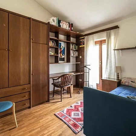 Apartmán Guesthost - Visogliano Roomy W Terrace Near The Station *